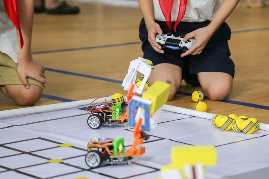 Robocon Ba Đình 2025 – Khi học sinh làm chủ công nghệ cùng robot Rover của OhStem