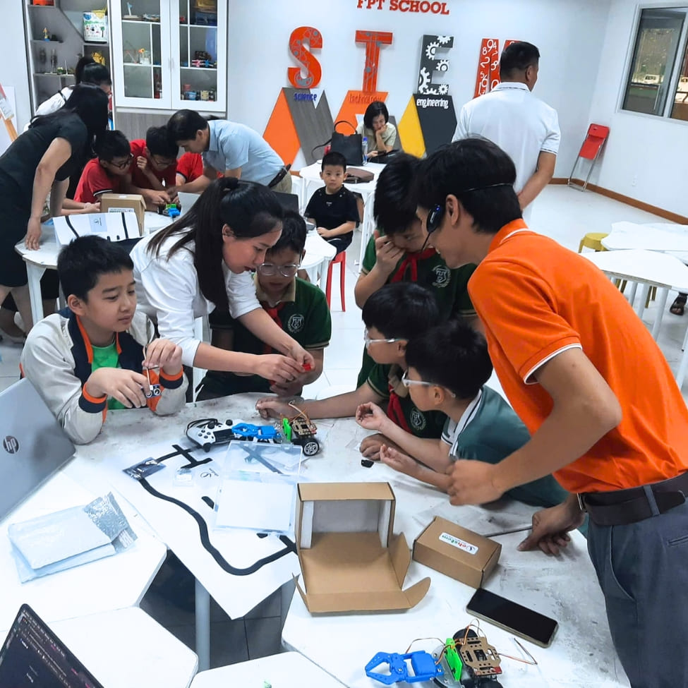 Chương trình Robocon ORC hỗ trợ toàn diện